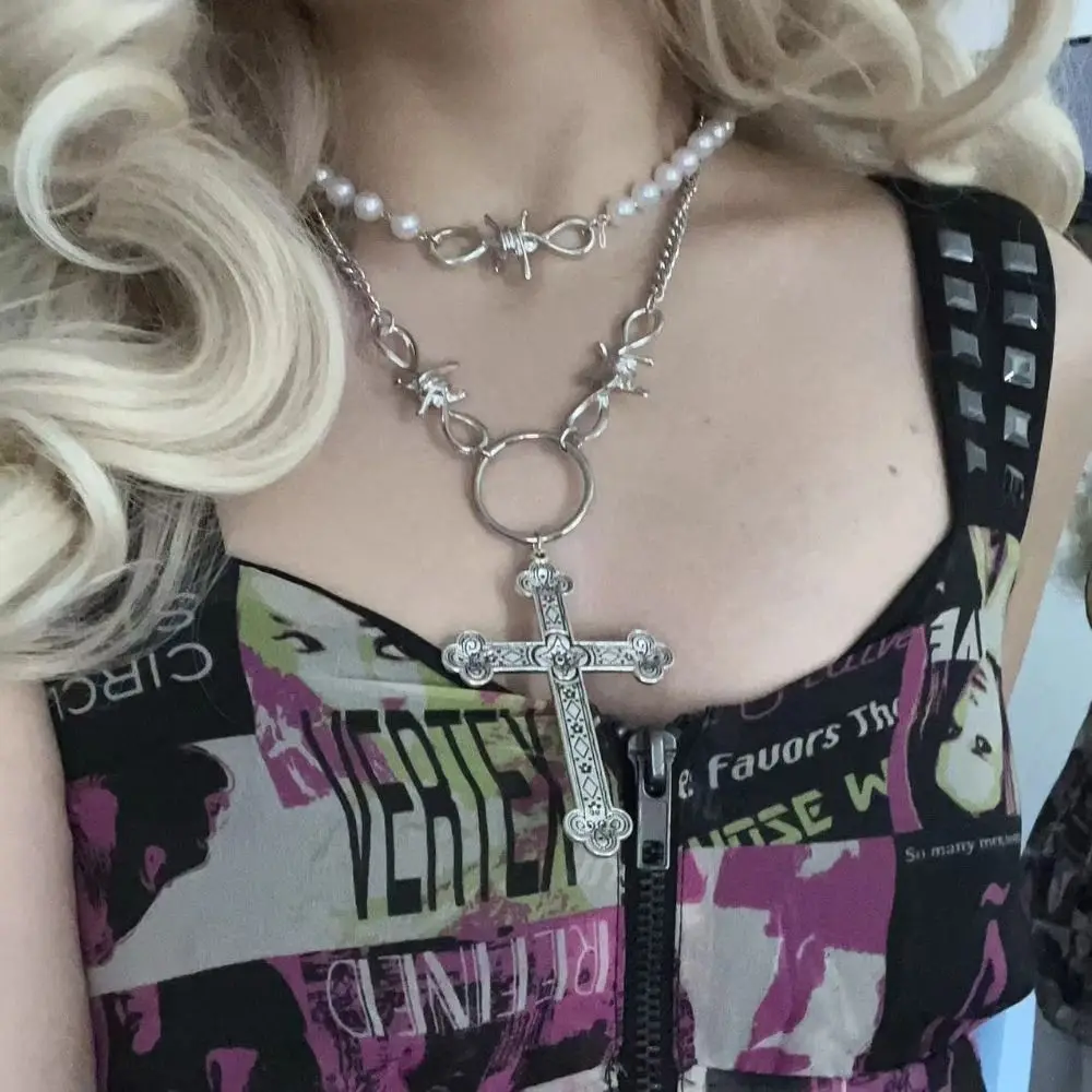 

1 Pcs Korean Fashion Pearl Cross Pendant Necklace Hip Hop Sweet Cool Metal Multi-layer Exaggerated Jewelry Gifts For Women