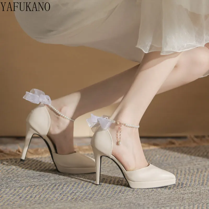 

Женские босоножки с ремешком на щиколотке, на платформе 10 см