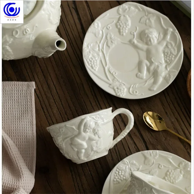 Керамический чайник Angel Relief |