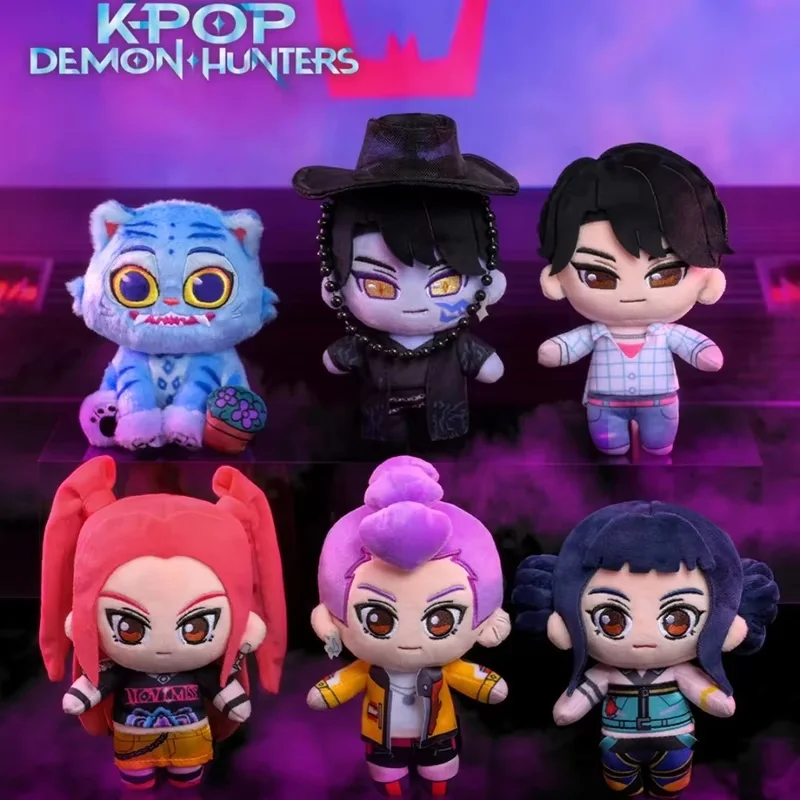 Фото Коллекционная загадочная игрушка-брелок Hot Toys KPop Demon Hunters HUNTR X Cosbi (слепая коробка) — Руми, Мира, Зои — подарок для фанатов №1