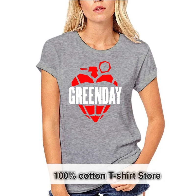 

Зеленая футболка черного и среднего размера