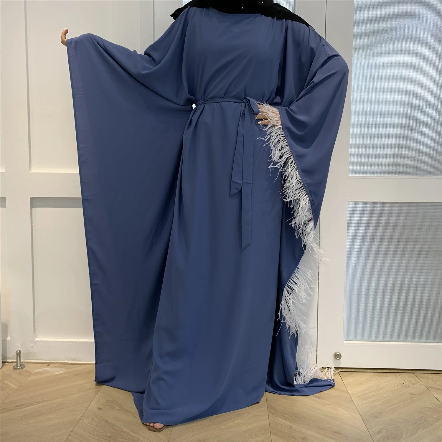 

Muslim Dress Muslim Fashion Feather Loose Bat Sleeve Plus Size Women Dress Middle East Eid Duabi Abaya Turkey Robe Donsignet