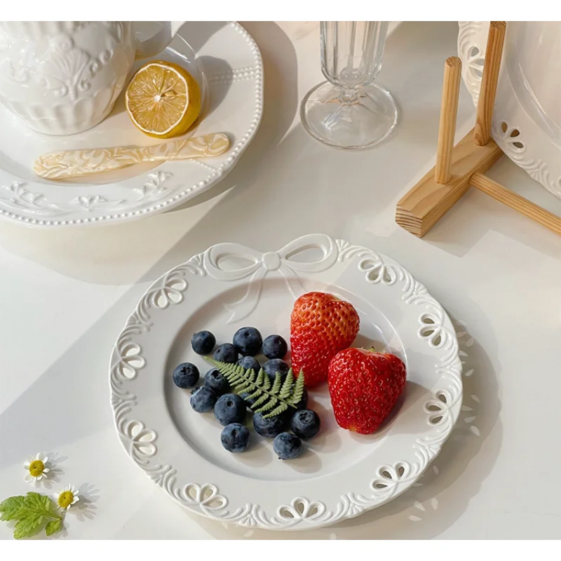 

Butterfly relief ceramic plate dessert plate Western food plate