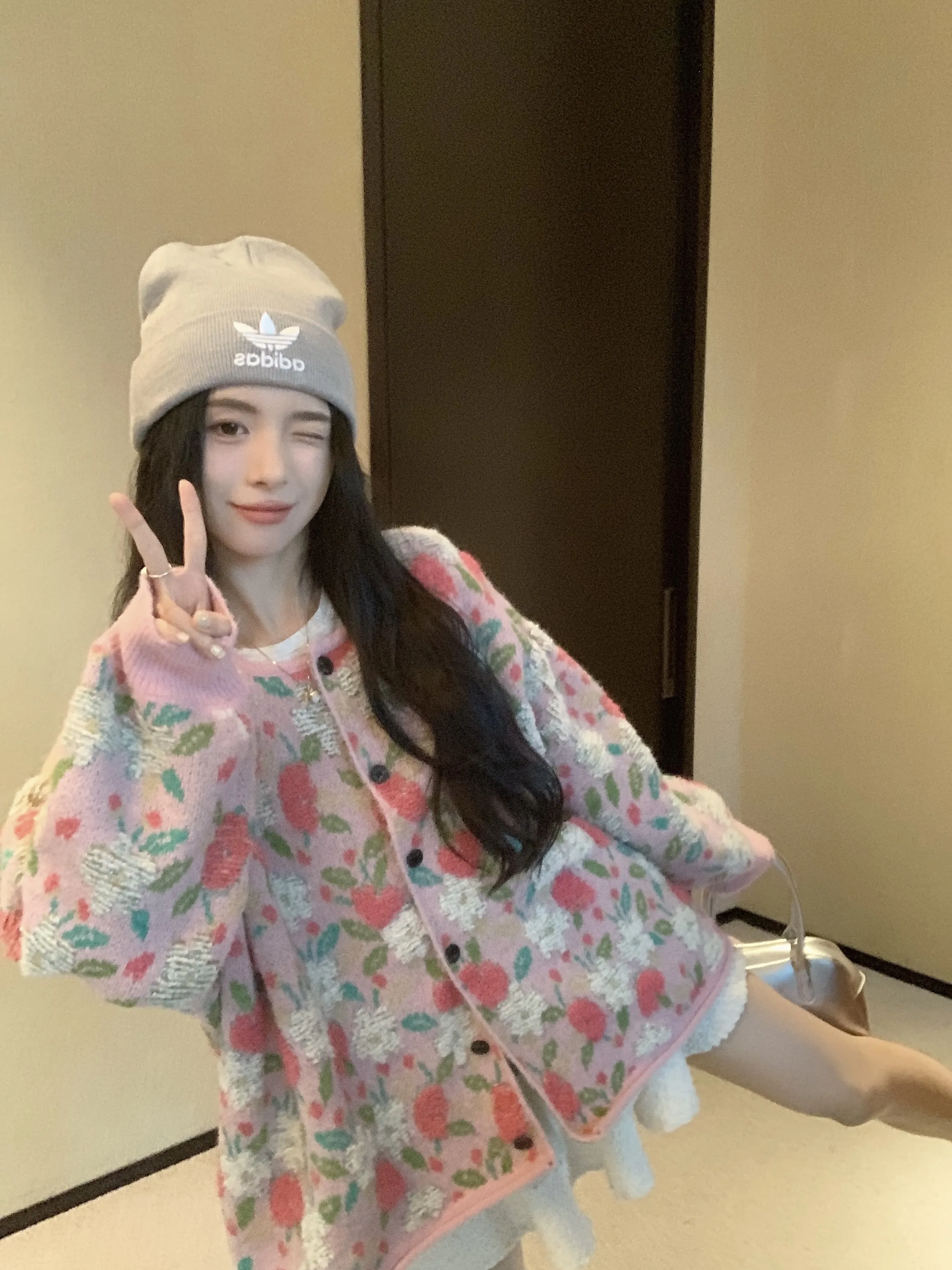 Женский трикотажный свитер с длинным рукавом Розовый однобортный Кардиган в