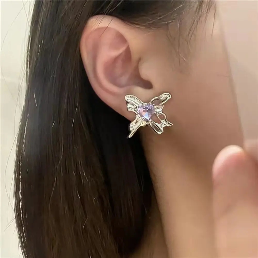 

Simple Stud Earrings Charm Women Creative Love Heart Butterfly Crystal Party Jewelry Cute Korean Jewelry Women Earring