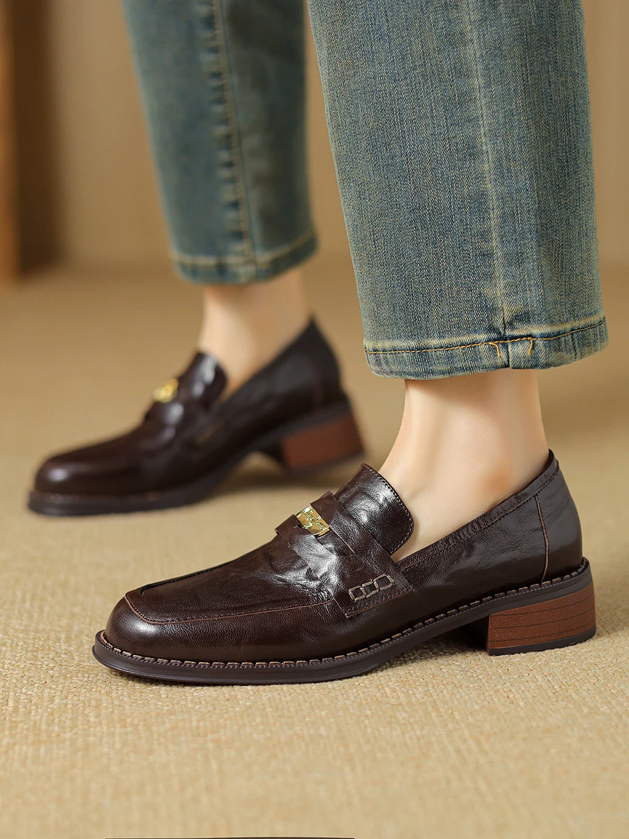 Женские лоферы из натуральной овечьей кожи классические туфли с металлическим