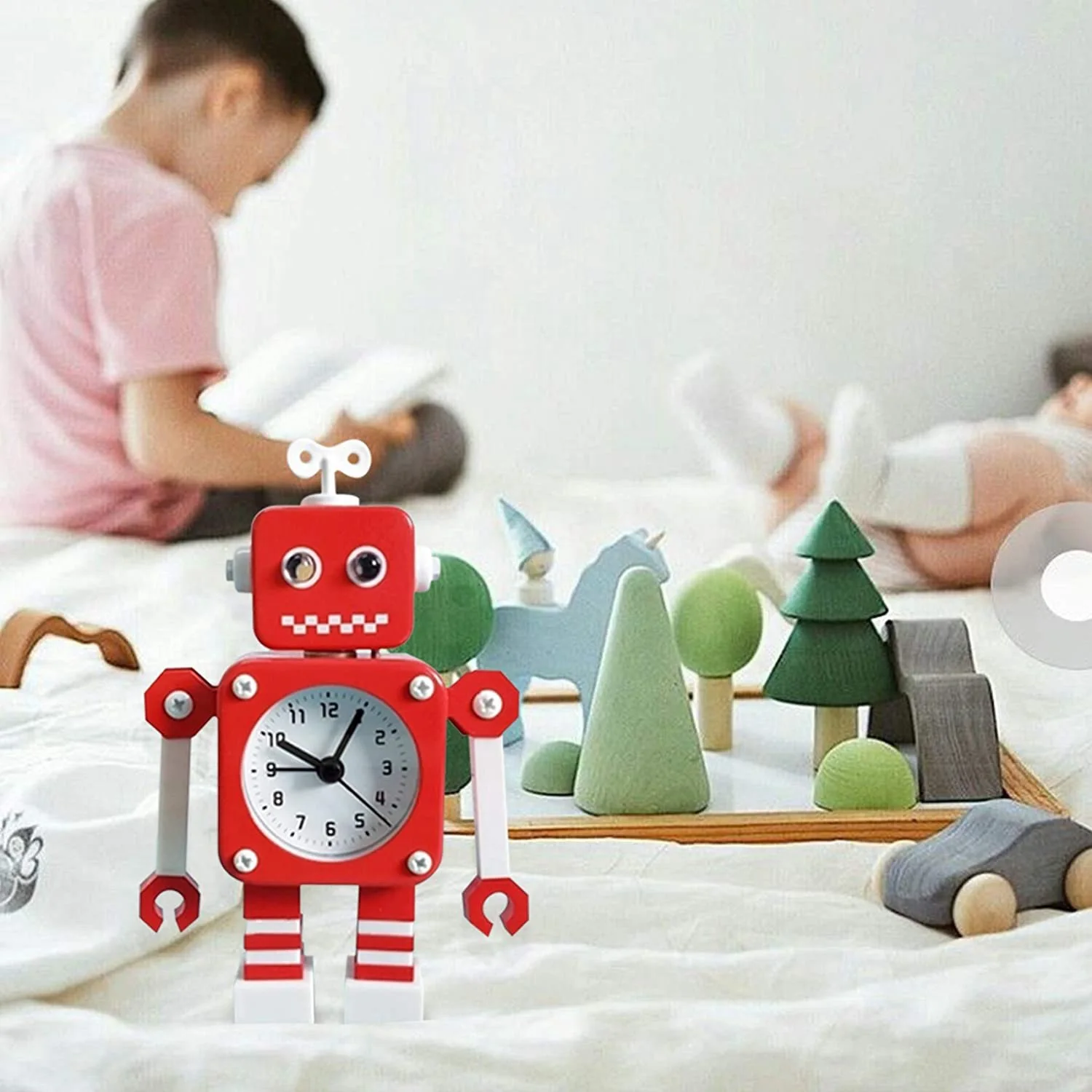 Robot Digital Alarm Clock Stainless Non-Ticking Wake-Up Quartz Desk with Eye Lights Rotating Arm for Kids Red | Дом и сад