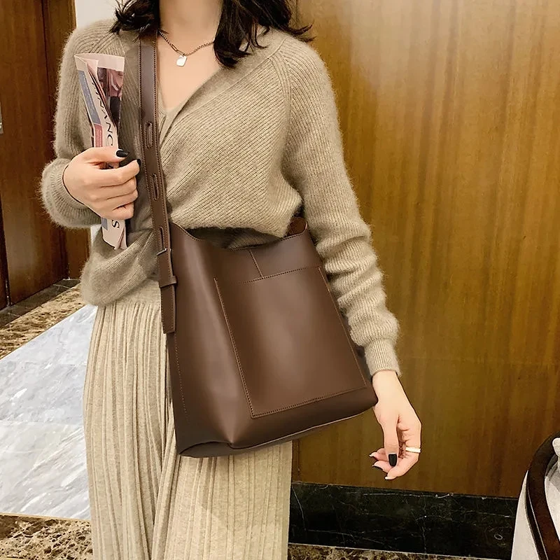 

Vintage bucket bag Women's Bag large capacity fashion versatile Shoulder Messenger Bag