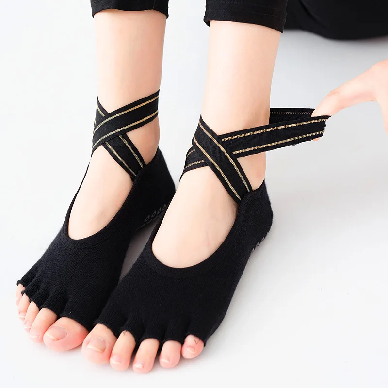 

Профессиональные бандажные носки для йоги с пятью пальцами, дышащие носки для пилатеса без пальцев, Нескользящие силиконовые спортивные ба...