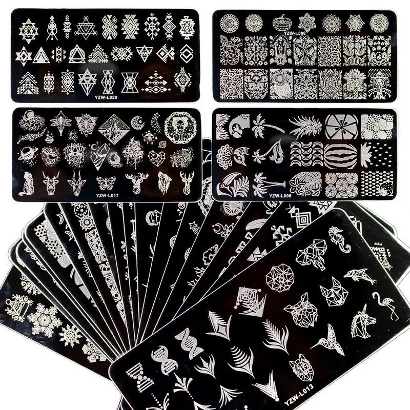 

1PC Stainless Steel Printing Nail Stamping Plates Manicure Leaves Maple Template Mold Xmas Snowflakes Nail Art DIY Decorations