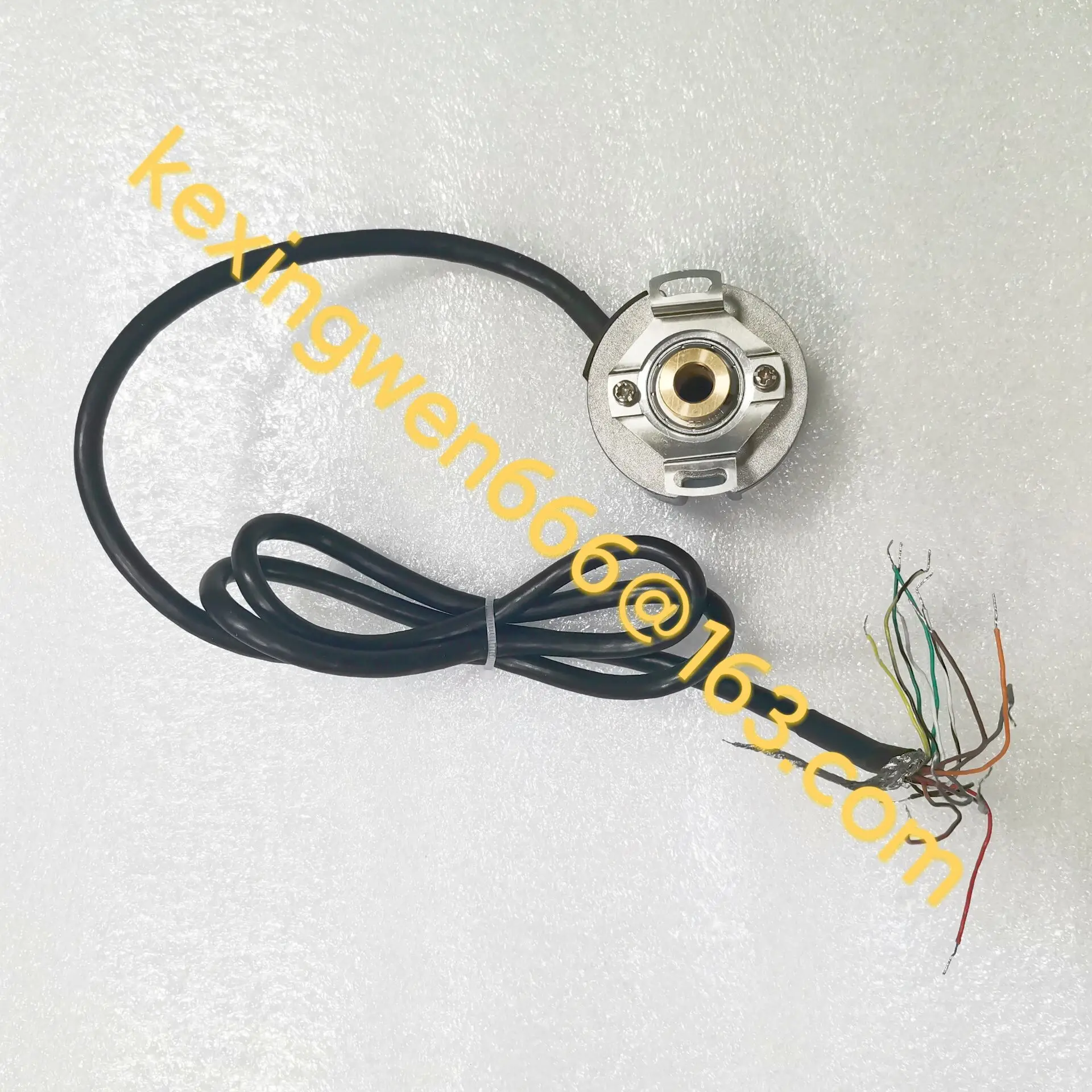 

Совершенно новый альтернативный кодировщик OIH35-2048P6-L6-5V TS5213N315