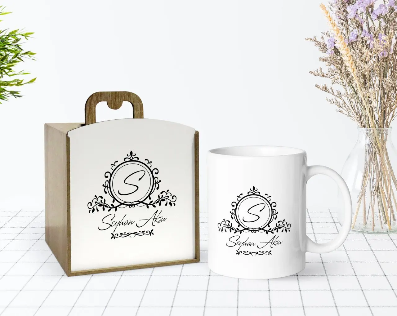 

Сделанный на заказ в деревянной коробке белая кружка Bardak-11