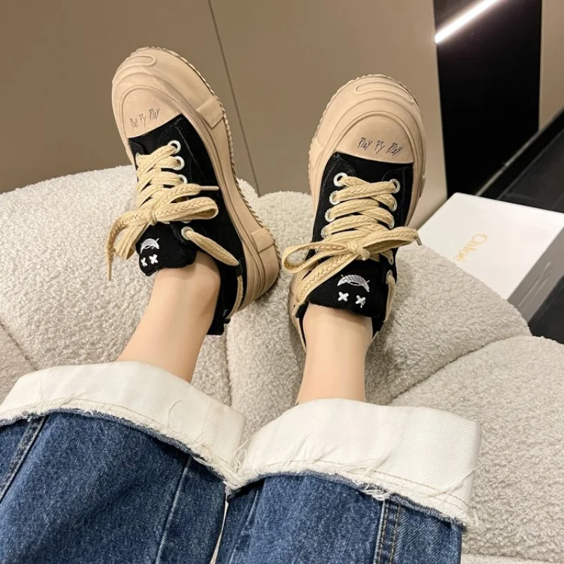 New Korean Women's Shoes Women's Light Running Shoes Skateboard Street Series Autumn New Casual Shoes Breathable Women's Shoes44