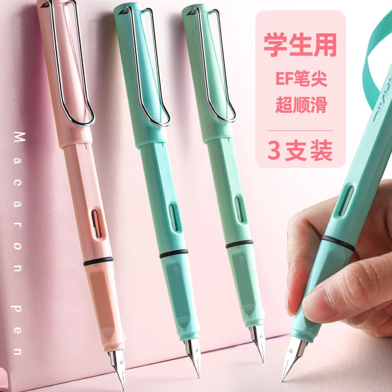 

Ученики начальной школы могут использовать Сменные чернильные пакеты и ручки для учащихся. Студенты третьего класса могут использовать сменный Cal