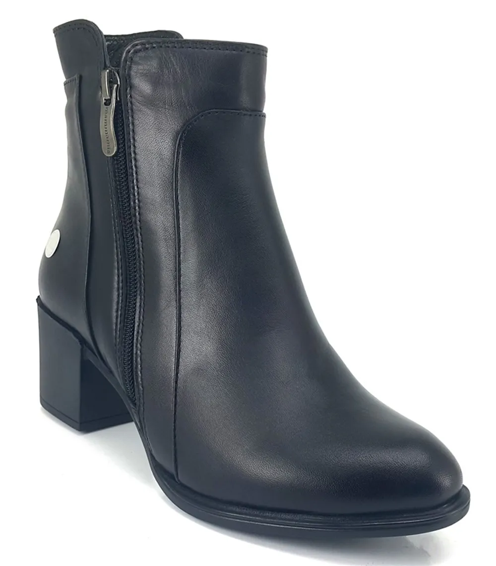 

2022 Trend Yeni Sezon Model %100 Deri Ayakkabı İle Kişiye Özel ve Rahat Siyah Mammamia 1340 Günlük Bayan Bot