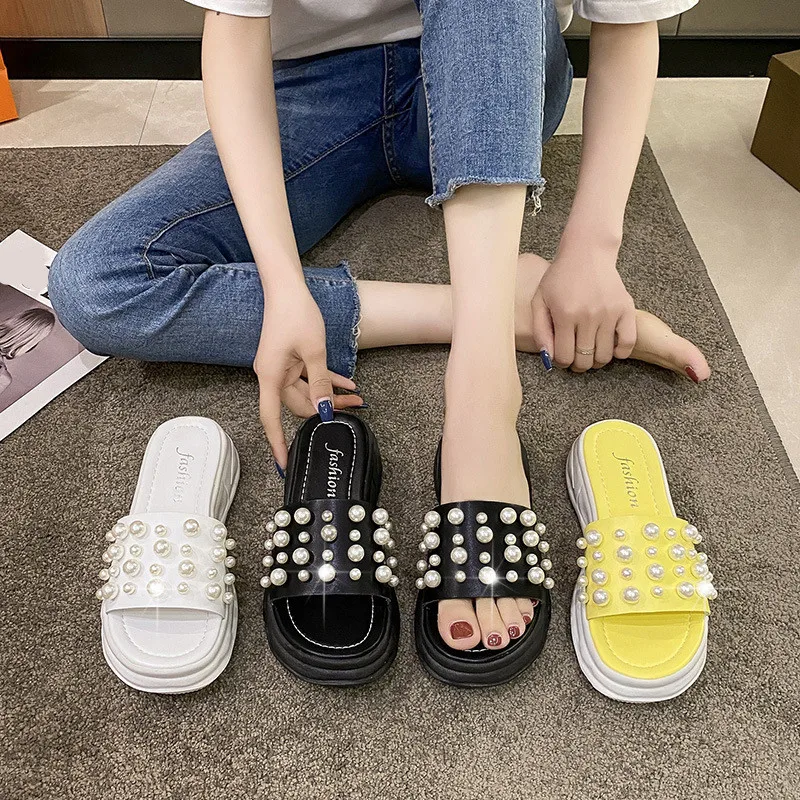 

Женские туфли 2022, блестящие Роскошные Сланцы на плоской платформе, женские пляжные низкие ботинки, дизайнерские сабо, новая искусственная т...