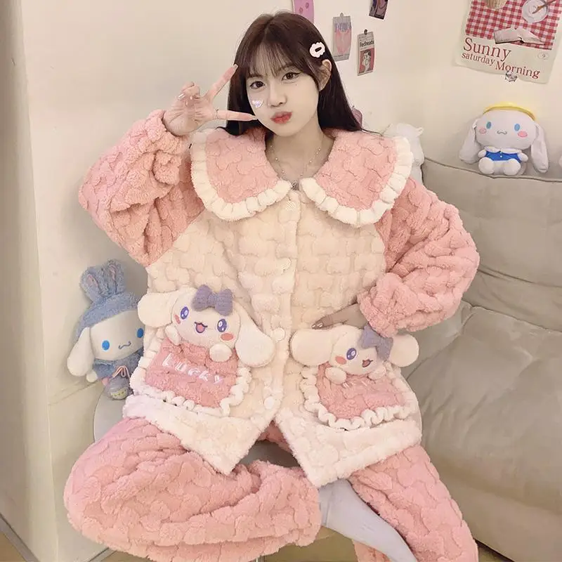 

Милый пижамный комплект Sanrios Kuromi Cinnamoroll, женский зимний теплый утепленный флисовый костюм кораллового цвета, зимняя милая плюшевая домашняя одежда