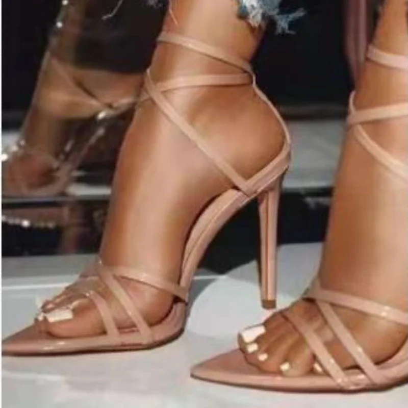 Босоножки женские летние однотонные на высоком каблуке с острым носком и