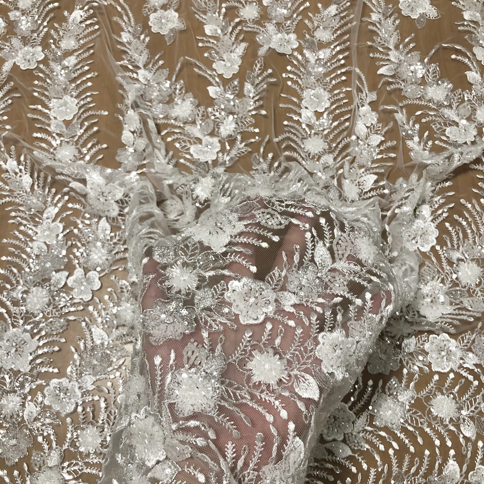 

Изысканное кружевное вечернее платья, с вышивкой из бисера, цвет слоновой кости, цвет белый