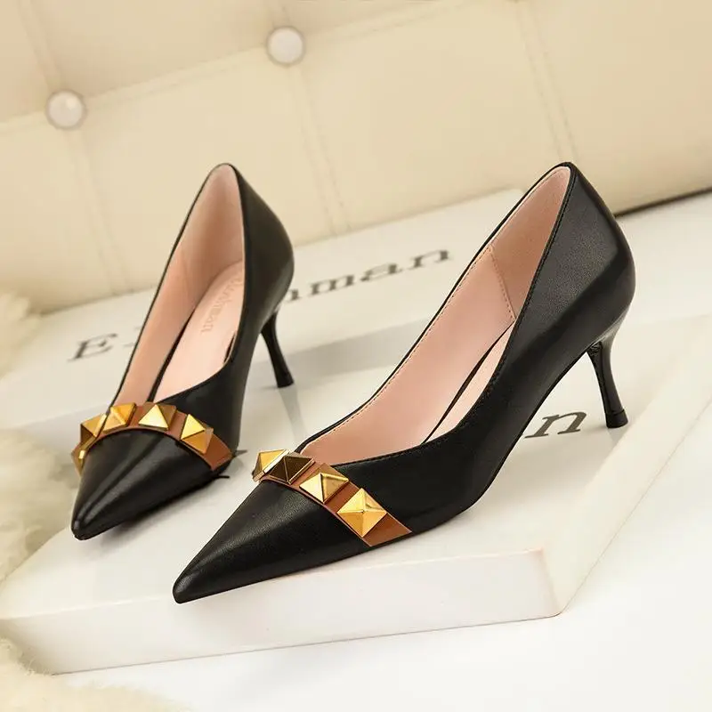 

6cm Fashion Sexy High Heels Stiletto Shallow Mouth Metal Buckle Pointed Toe Heels Women Shoe for Women Zapatos De Mujer 2023 New
