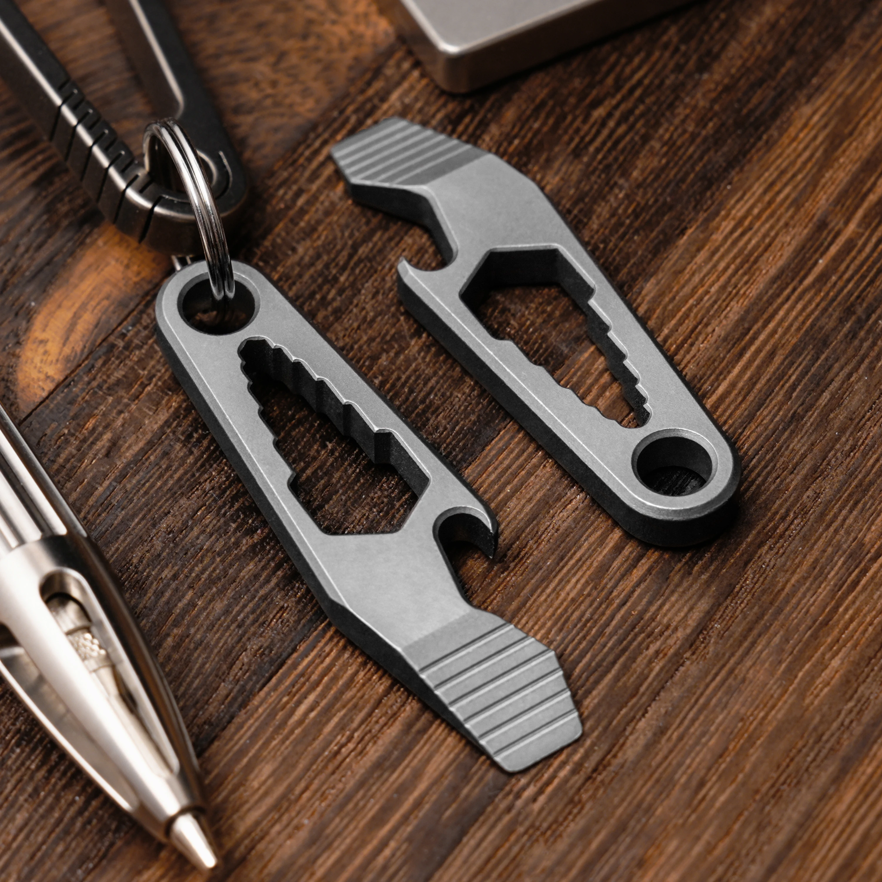 Маленькая титановая монтировка карманный портативный многофункциональный