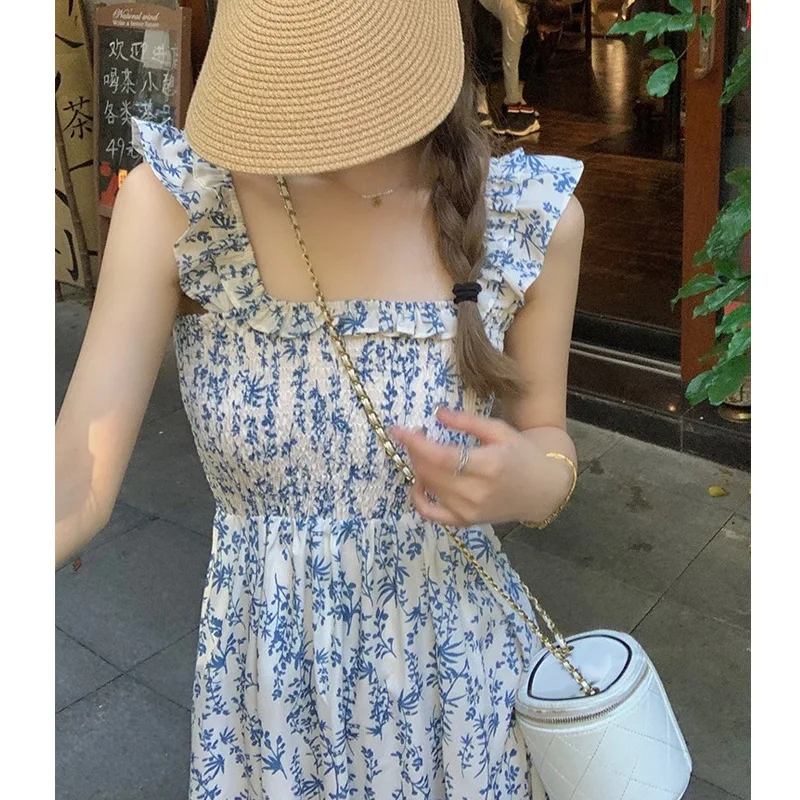 

Small fresh floral slip dress woman sweet waist show thin bandeau skirt small flying sleeves resort long skirt summer