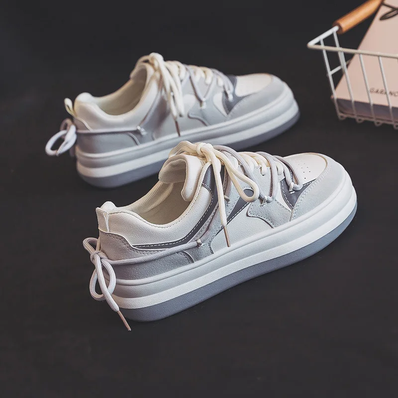 

Women Casual Shoes New Platform Sneakers Breathable Colors Lace-Up Women Sneakers Women Board Shoes Fashion Outwear