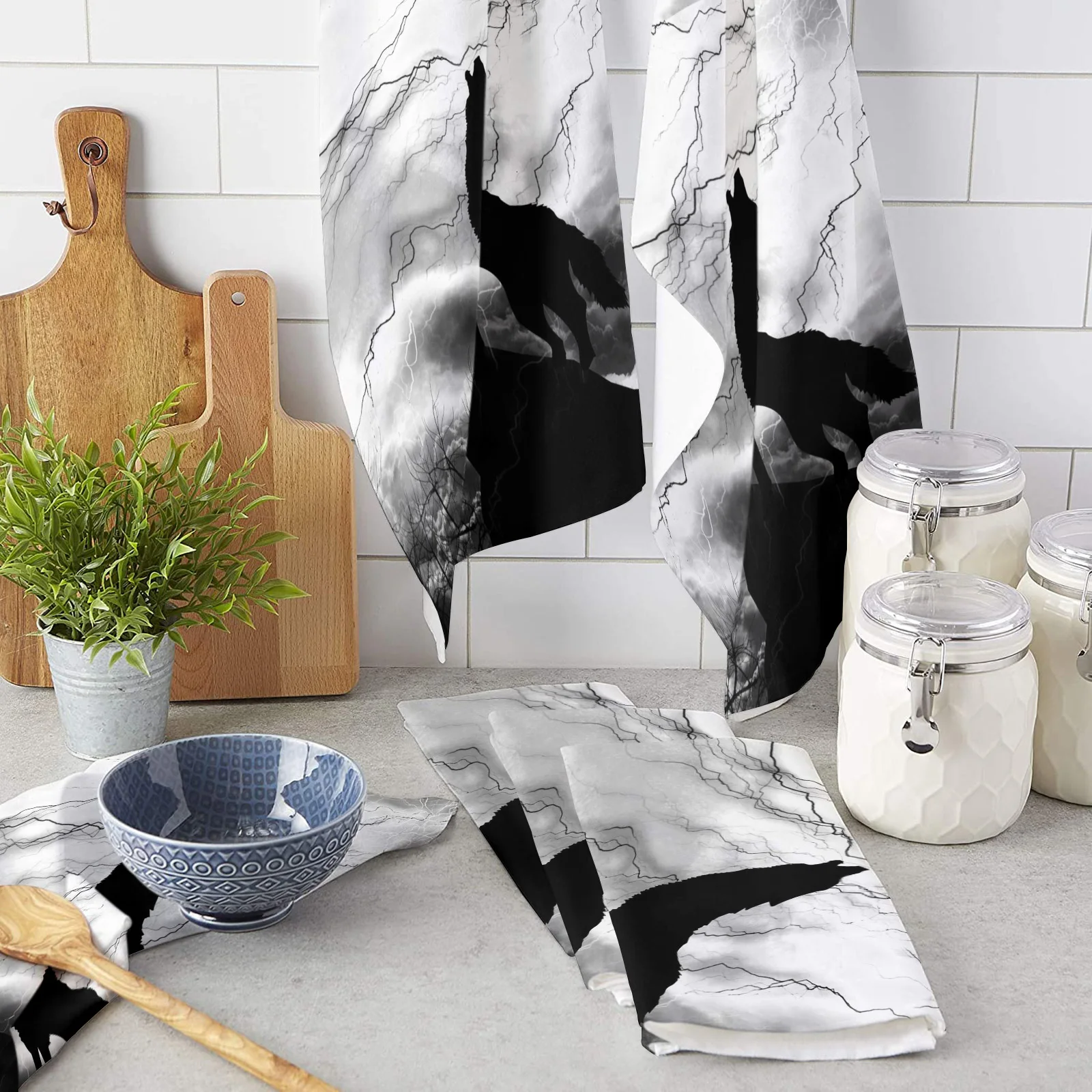 

Полотенце из микрофибры, кухонное приспособление с ночью и молнией в виде Черного Волка, диких животных, Бытовые аксессуары для кухни, салфетка для чистки