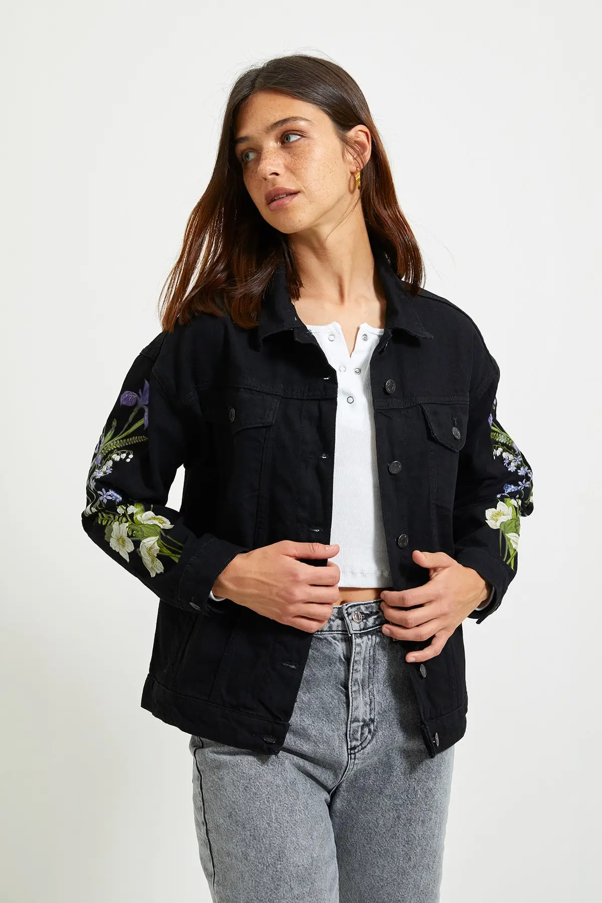 

Trendyol Handles Print Detailed Denim Jacket TWOAW22CE0287