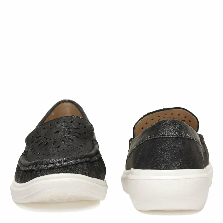 

Women Shoes Flats Fashion Casual Shoes Pearl Shoes