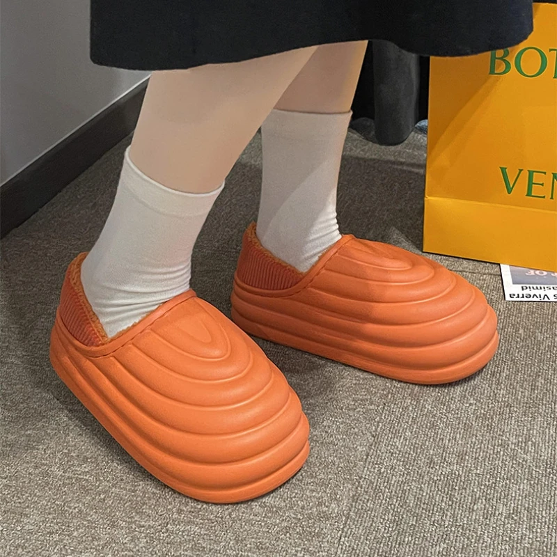 EVA waterproof plush bubble slippers Women fleece warm winter casual platform shoes Couple home indoor men furry fluffy slippers
