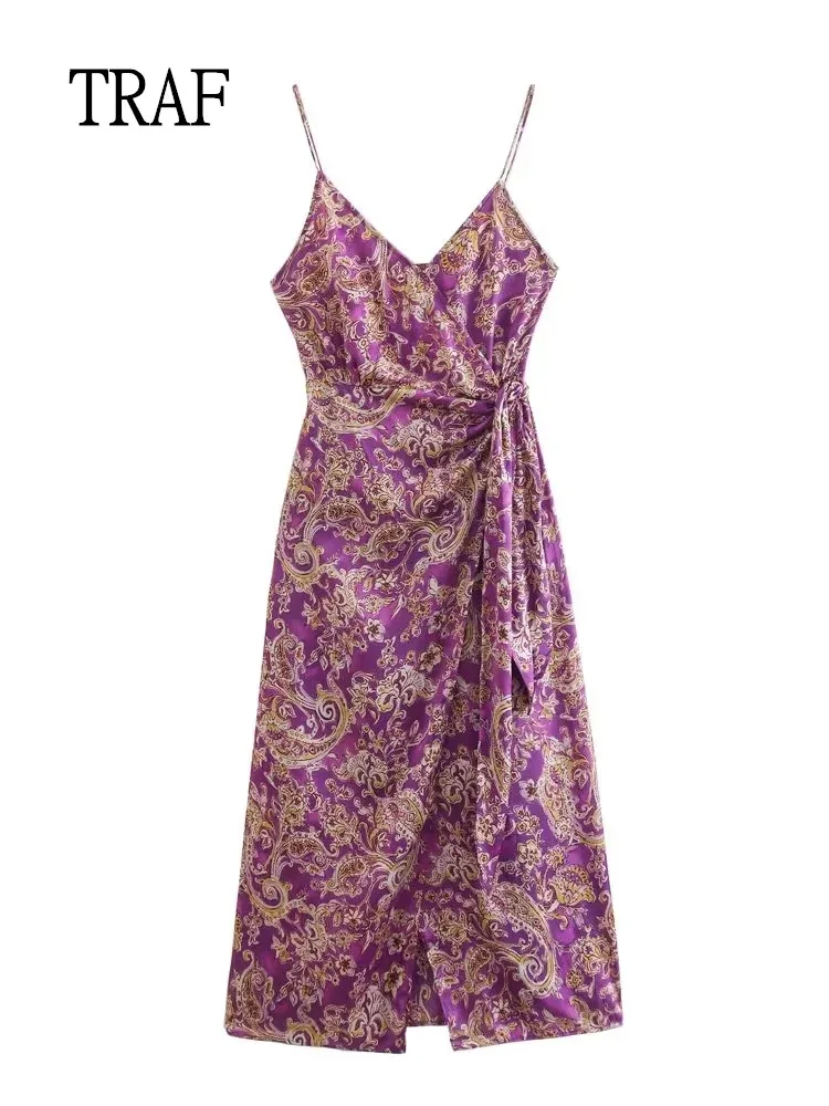 

Платье-комбинация женское атласное средней длины с открытой спиной и принтом