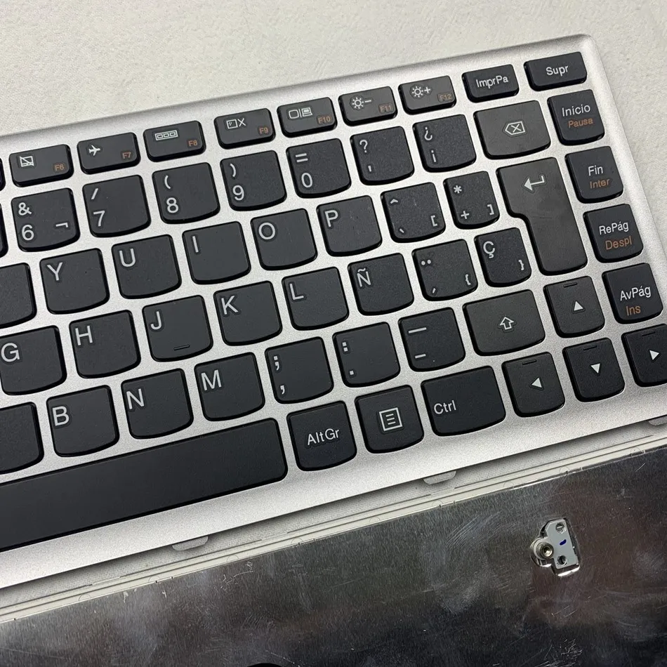 Клавиатура с испанской раскладкой для ноутбука Lenovo U410 Серебристая Рамка Φ PN 25208937
