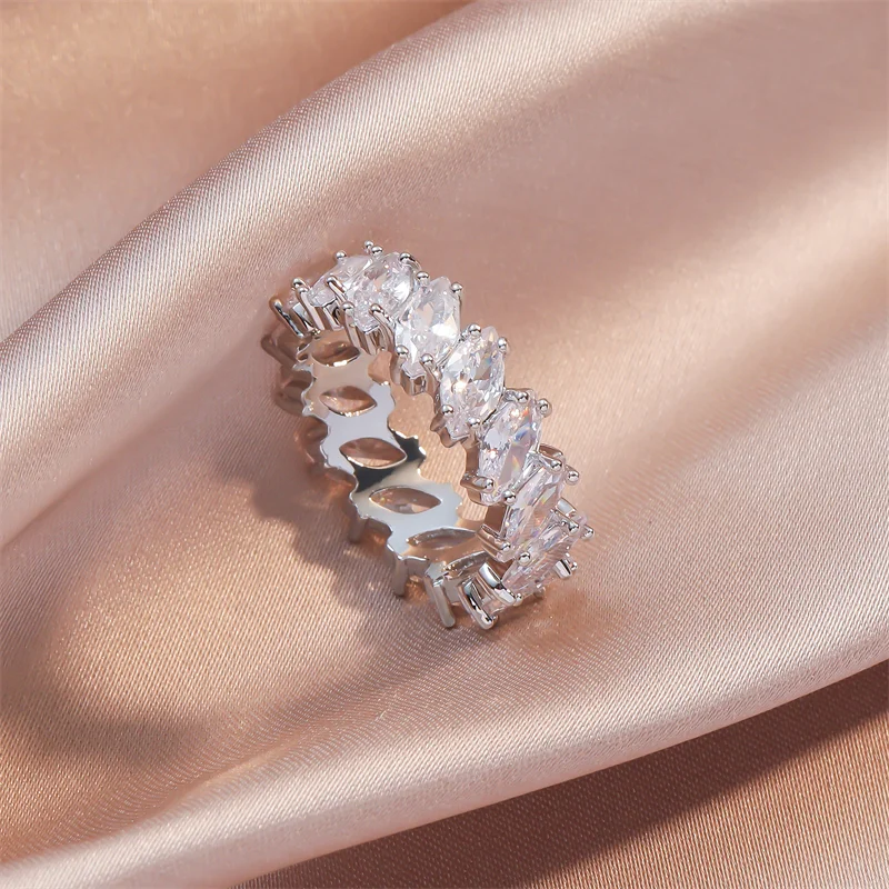 

Exquisite Irregular Zircon Ring Geometric Personality Design Fashion Woman's Rings Bride Wedding Luxury Jewelry Accessories
