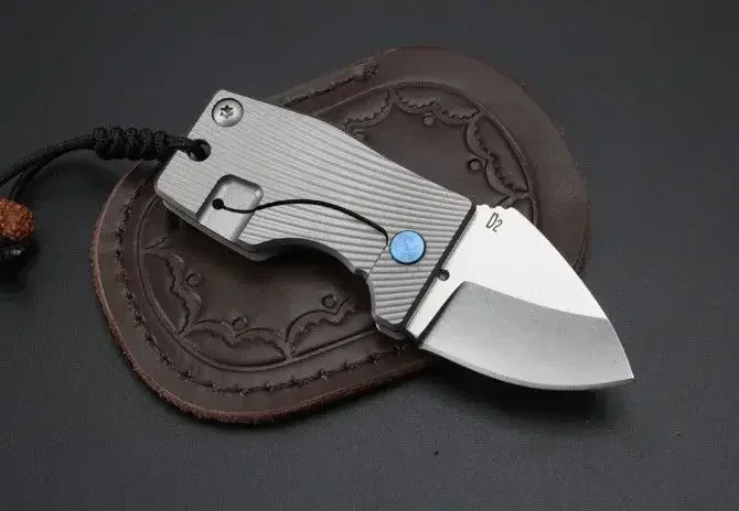 Мини-брелок Карманный складной нож D2 лезвие титановая ручка тактический