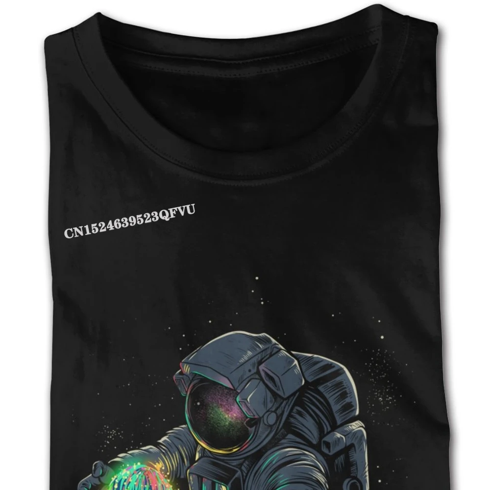 Мужская футболка в готическом стиле