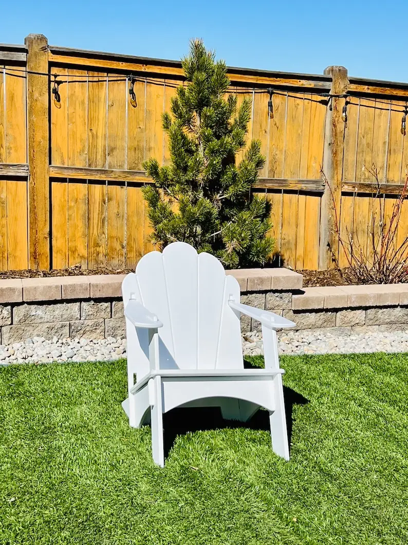 

Традиционное складное кресло Adirondack от Modirondack
