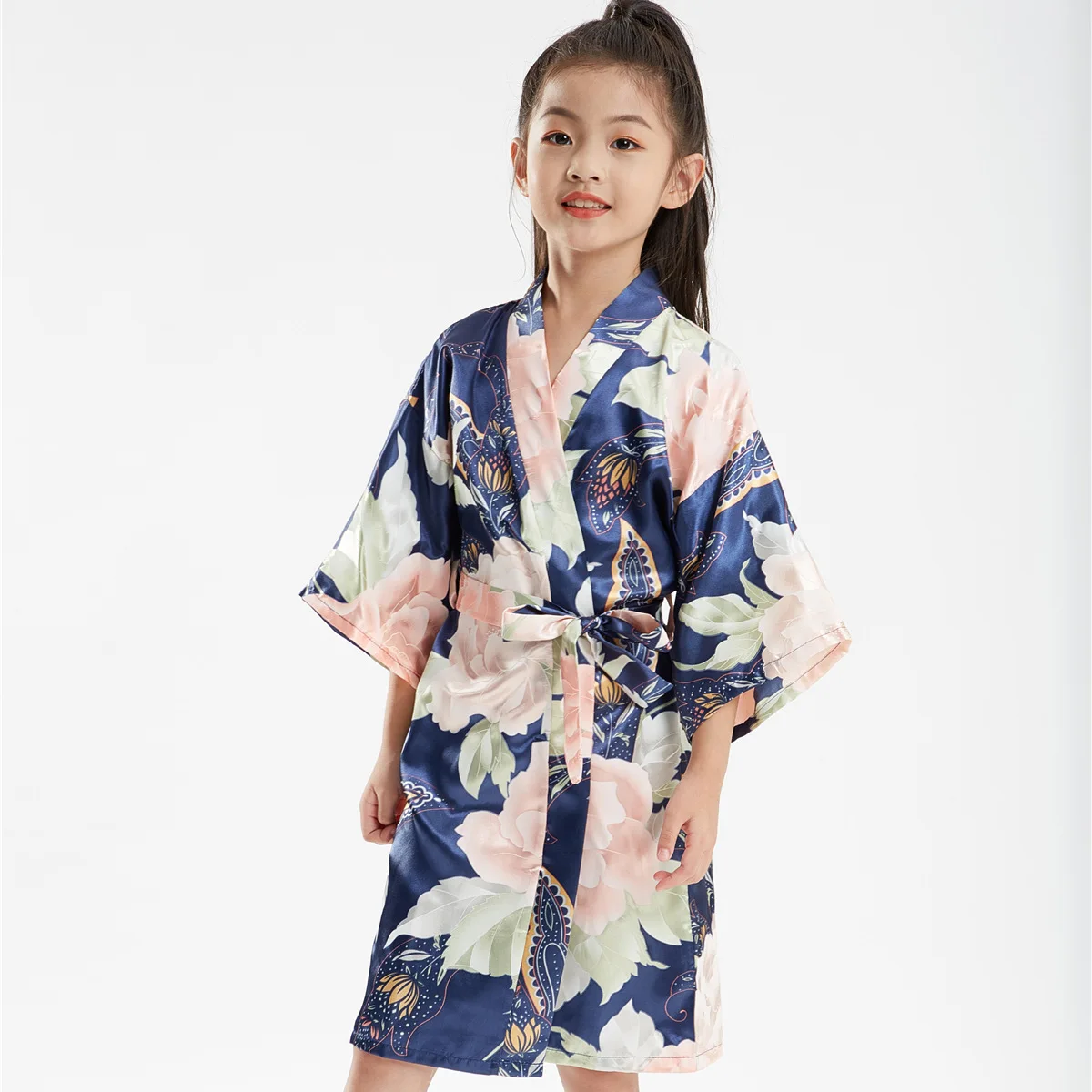 

Wholesale Flower Girls Robe Children Satin Silk Kimono Clothes Comfortable Bathrobe Kid Cardigan Sleepwear for Wedding Spa Party