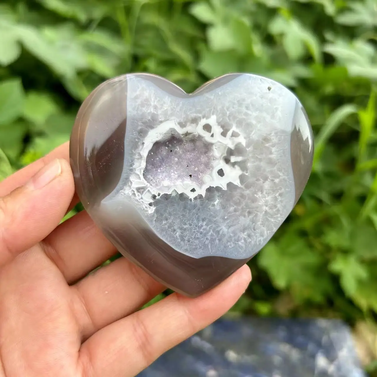 

Natural Healing Crystal Agate Druzy Geode Heart Shape Love Carved Palm Worry Stone Chakra Reiki Balancing