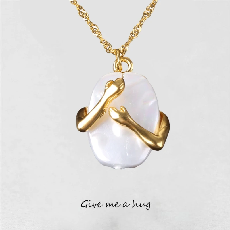 

Fashionable Hug Necklace Square Baroque Pearl Couple Pendant Necklace Exquisite Hug Pendant Necklace
