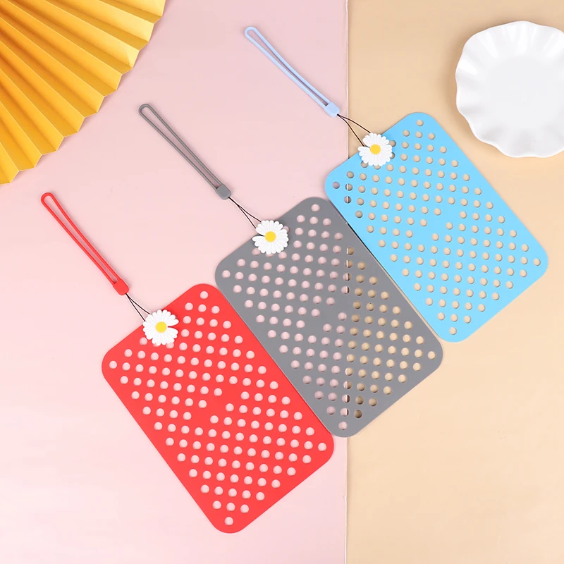 

1Pc Fashion Portable Shoe Charms Roll Bag Practical Shoe Decoration Charm Organizer Durable Silicone Hanging Display Stand