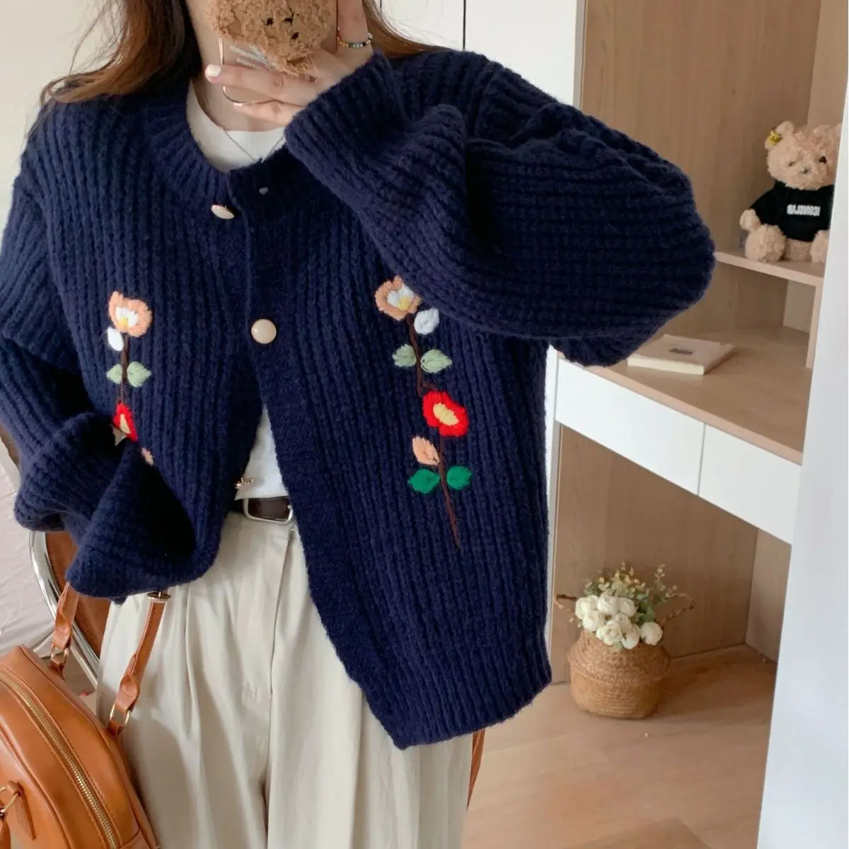 Рисунок 4 - Вязаный кардиган из грубой пряжи