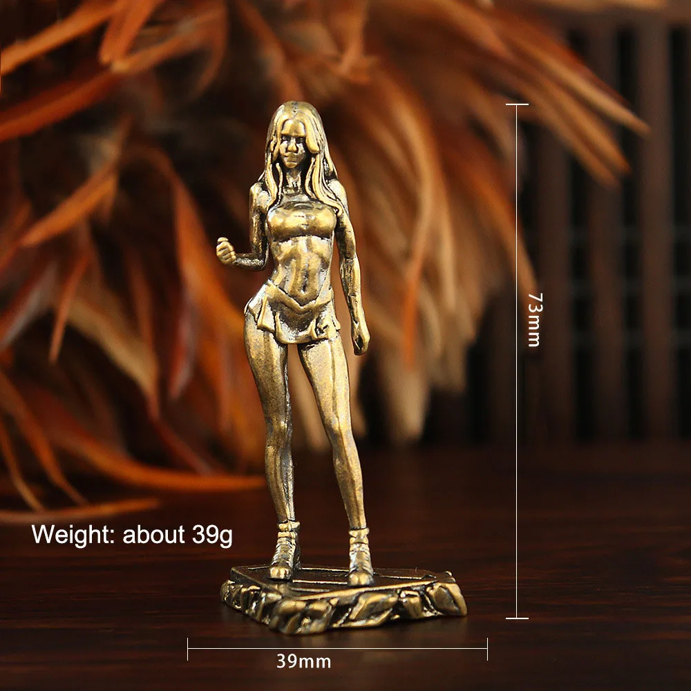 

Миниатюрная латунная статуэтка девушки