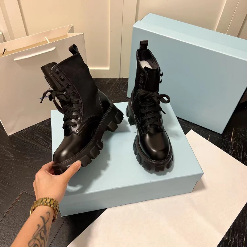 

Women's Ankel Boots Autumn Winter Women Chelsea Womens Short Flat Shoes Fashion Platform Gothic Botas De Mujer