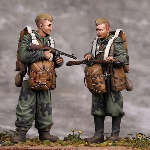 Модель десантника МEEKLION MODEL 1/35