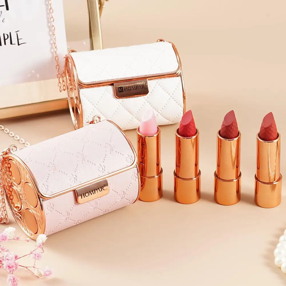 

4 Pcs Set Matte Shimmering Velvet Lipstick Long Lasting Make Up Set Korean Fashion Lip Stick With Chain Bag Engraved Lipstick