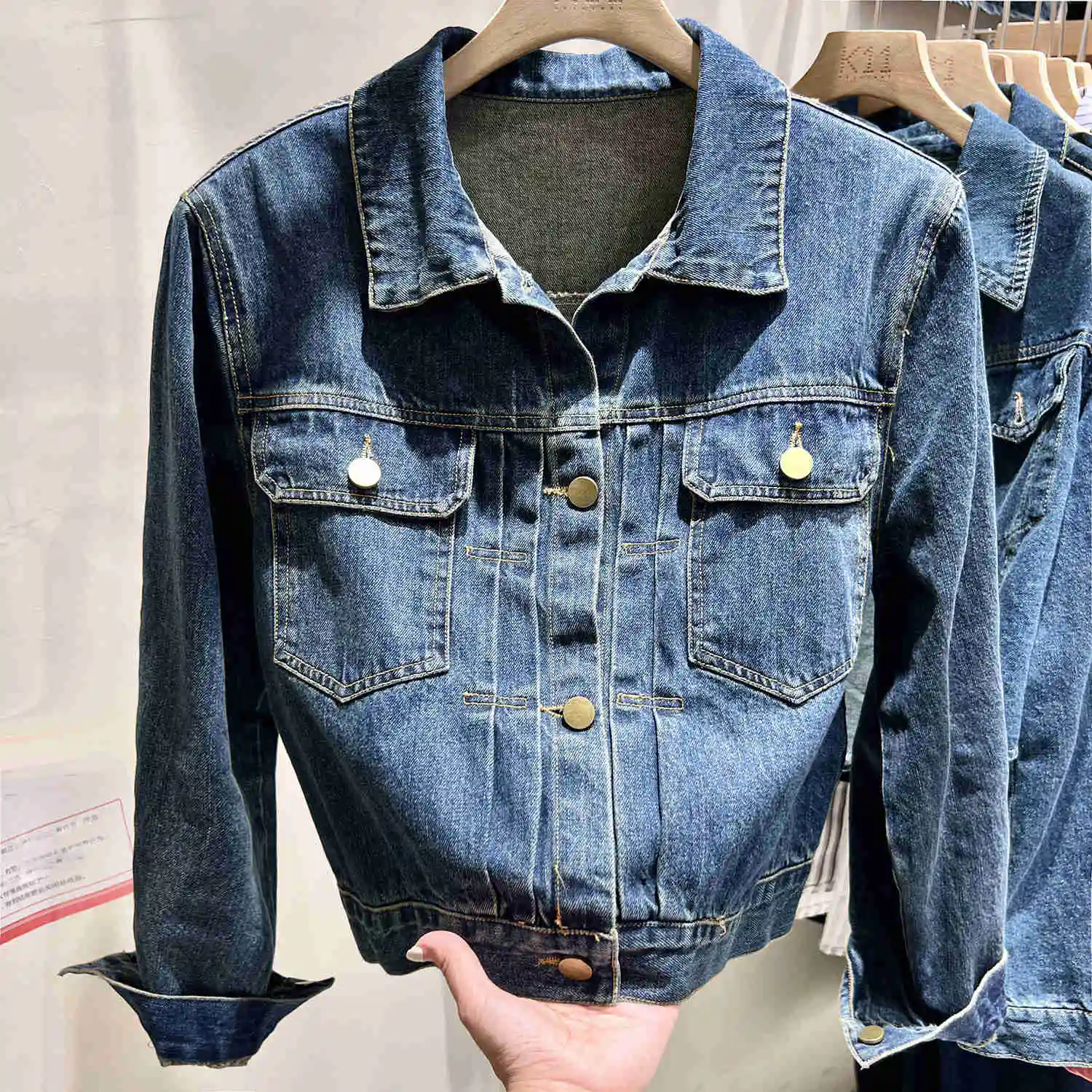 

European POLO collar design denim shirt women's long-sleeved 2023 early spring new single-breasted short jacket top