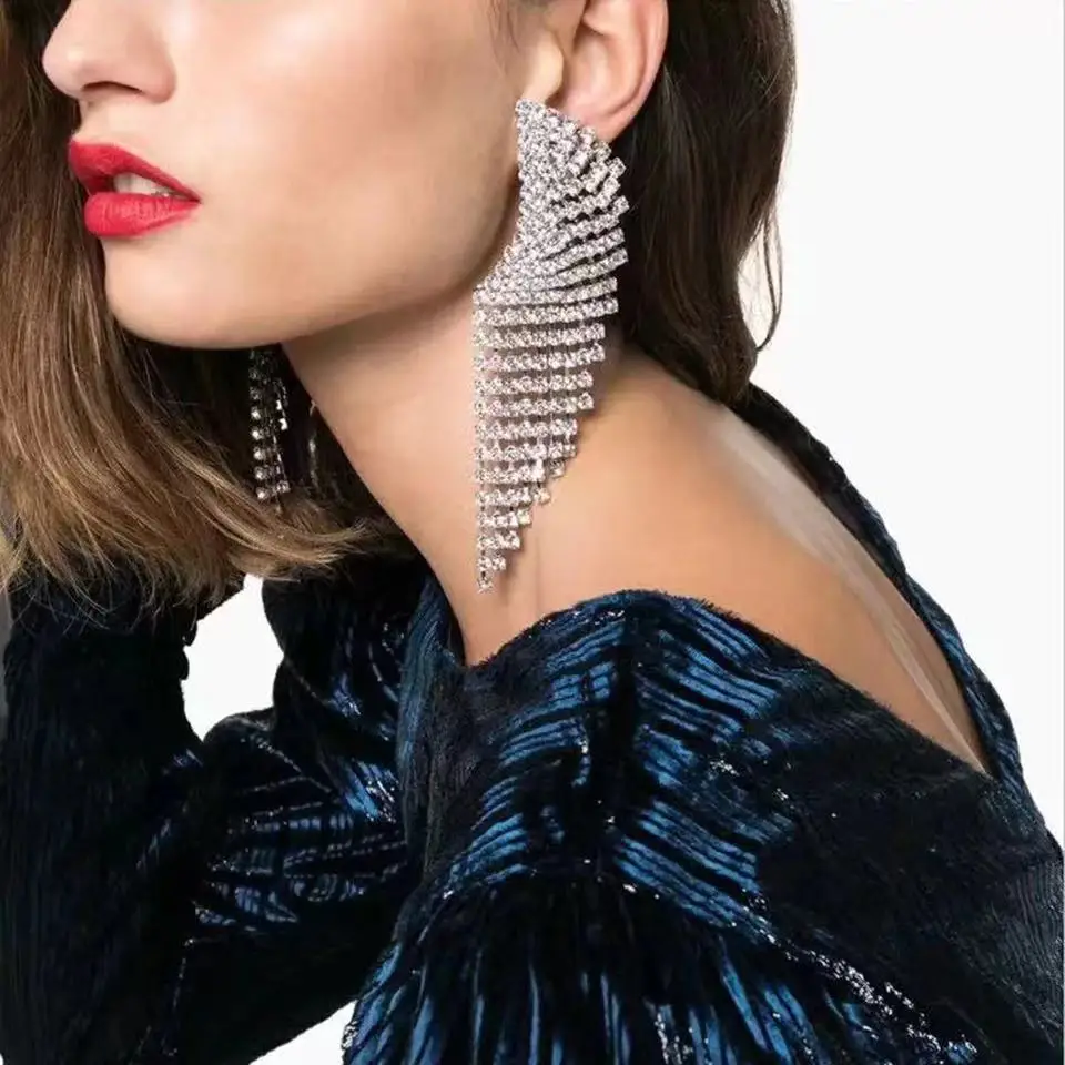 

2022 Fashion Luxury Shiny Rhinestone Pendant Women's Large Length Tassel Colorful Crystal Earrings Bridal Wedding Jewelry Gift