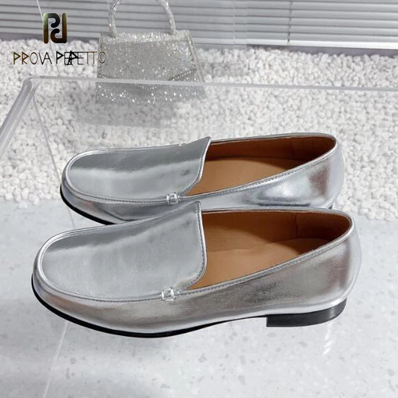 

Женские лоферы с глубоким вырезом, туфли на низком каблуке, удобные туфли из натуральной кожи с круглым носком в простом стиле, маленькие белые туфли без застежки, повседневная обувь