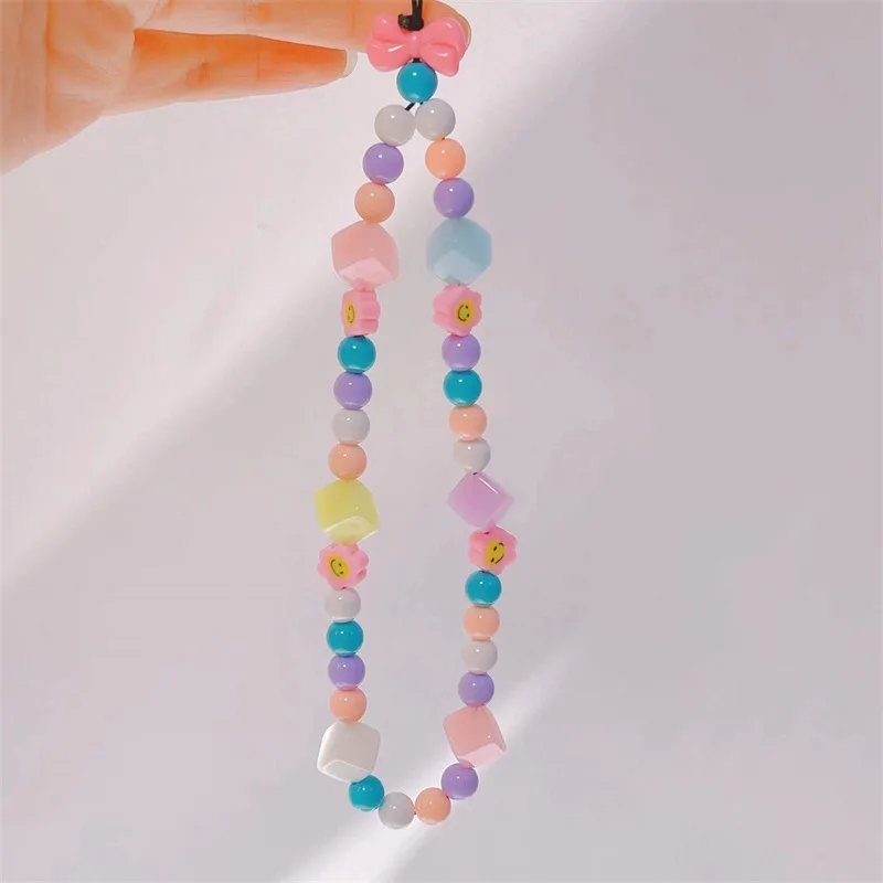 Smiley Flower Candy Key Chain Ladies Fashion Cute Romantic Vintage Fashion Keychain Charm Korea 90s Aesthetic Bag Phone Chains